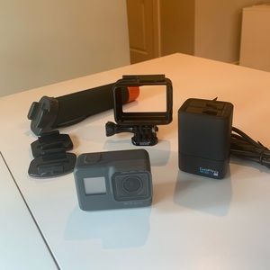 GoPro Hero 5 +accessories